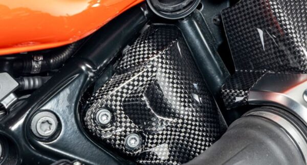 Ilmberger R12 NineT 24-25 タンクブリーザーカバー カーボングロッシー (艶あり) CG.TLA.011.R12NT